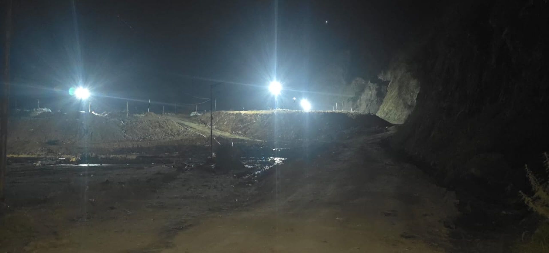 बञ्चरेडाँडाका स्थानीयका माग सम्बोधन गर्दै सरकार: फोहोर व्यवस्थापनमा अवरोध नगर्न मन्त्री घिसिङको अनुरोध